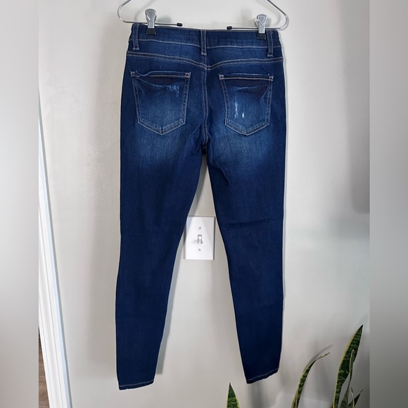Stretchy Skinny Ripped and Distressed Jeans Size 3 - Picture 2 of 3